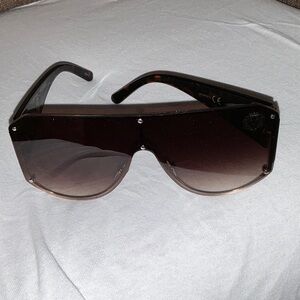 Stylish Brown Sunglasses